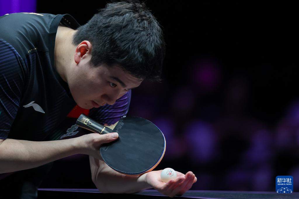 乒乓球——WTT重庆冠军赛：梁靖崑无缘男单八强