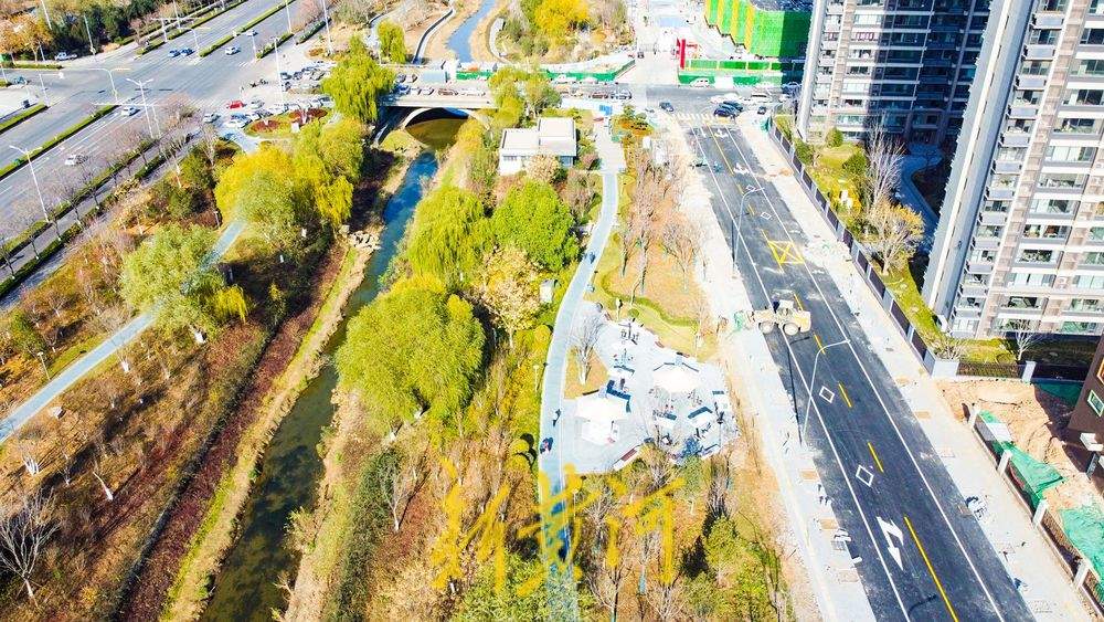 济南西客站片区三条道路贯通 路网升级助力商业综合体发展