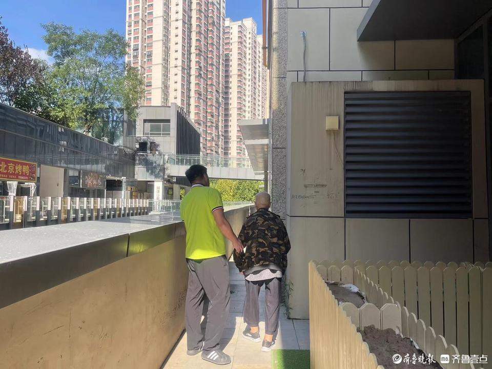 济南这家社区养老机构转型，尝试解救“困在时间里的老人”