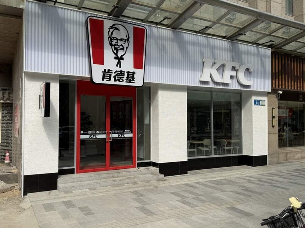 美国肯德基换可乐引热议，记者探访济南7家快餐品牌门店：5家用百事