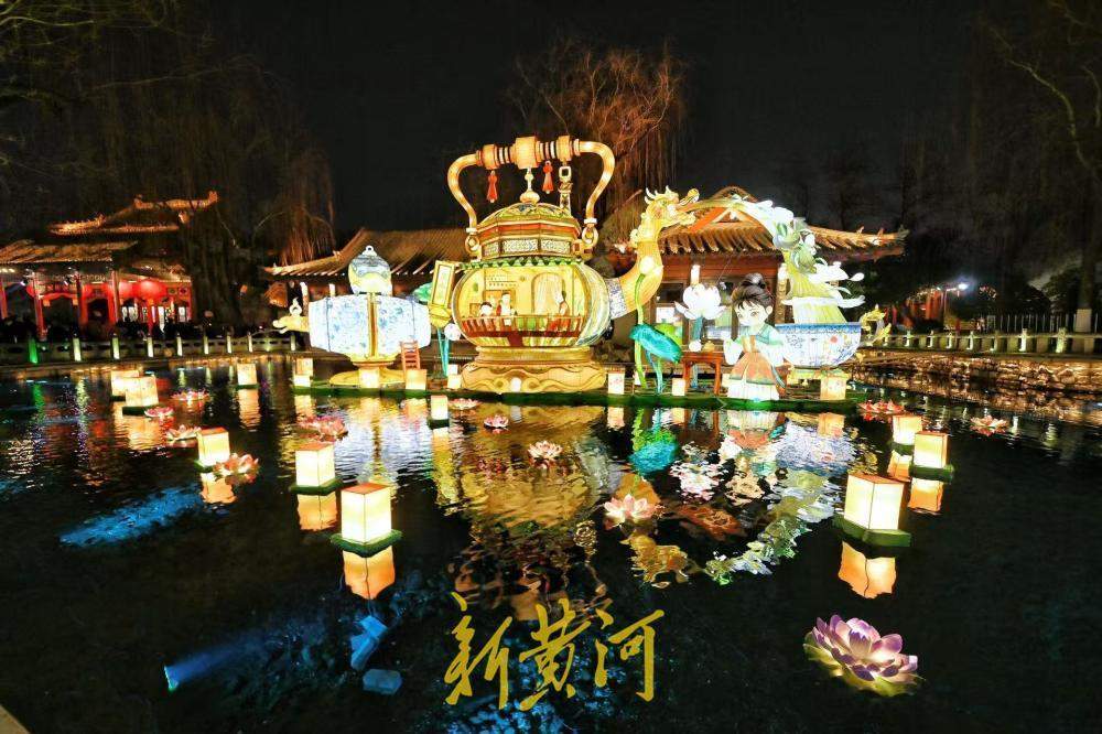 泉在济南过大年丨济南市第45届天下第一泉迎春花灯会试亮灯增年味