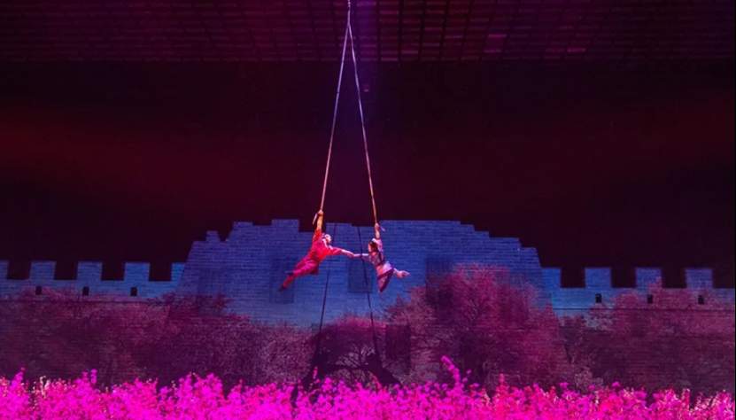 数百场演艺，人人都是主角！五一假期齐鲁壹点邀你“入戏”