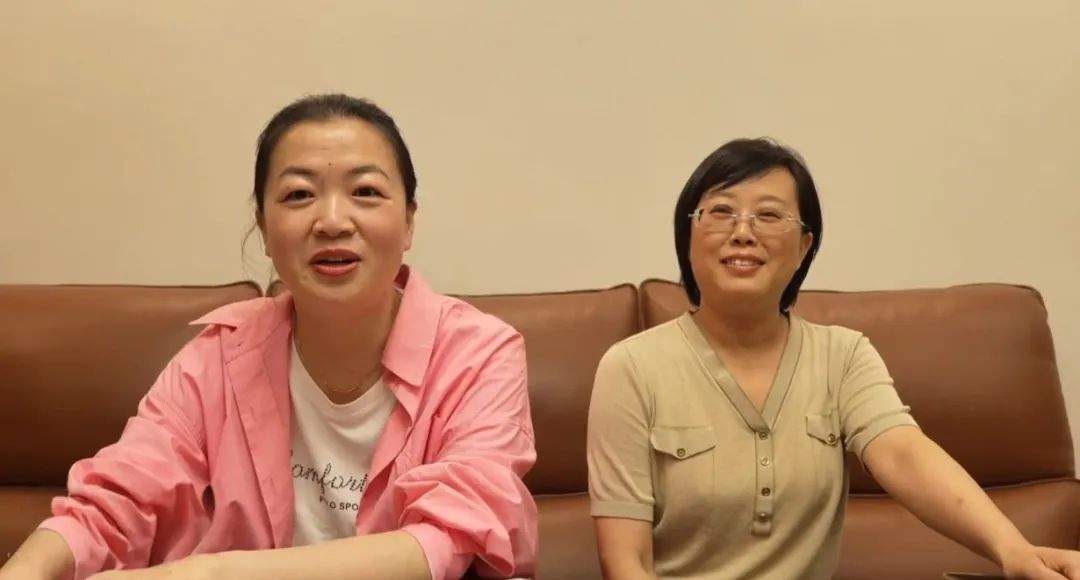 酒店全满房，游客电话求助文旅局，最后住进局长家！