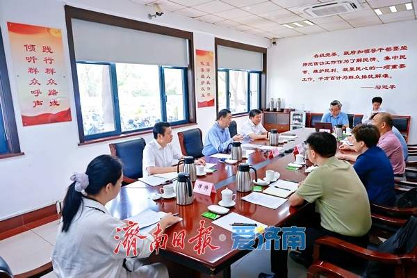 刘强到市人民群众来访联合接待中心接访时强调：解决急难愁盼问题 维护群众合法权益