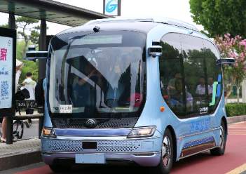 “萝卜快跑”在济上路？记者调查：系其他品牌，非无人驾驶出租车