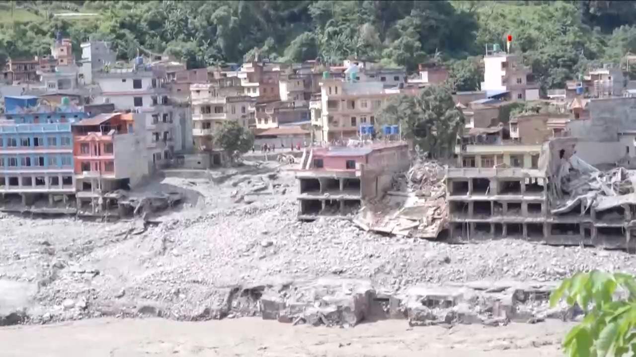 尼泊尔山洪遇难人数升至547人