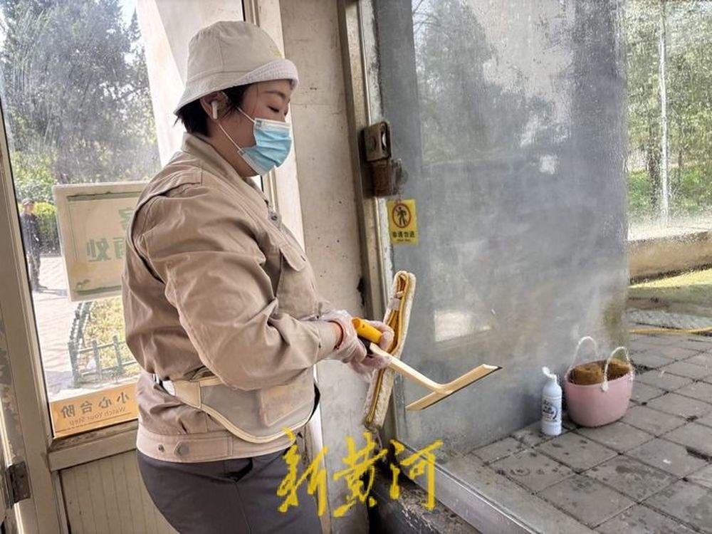 90后动物园饲养员赵亮：“像爱护家人一样爱护鸟儿”