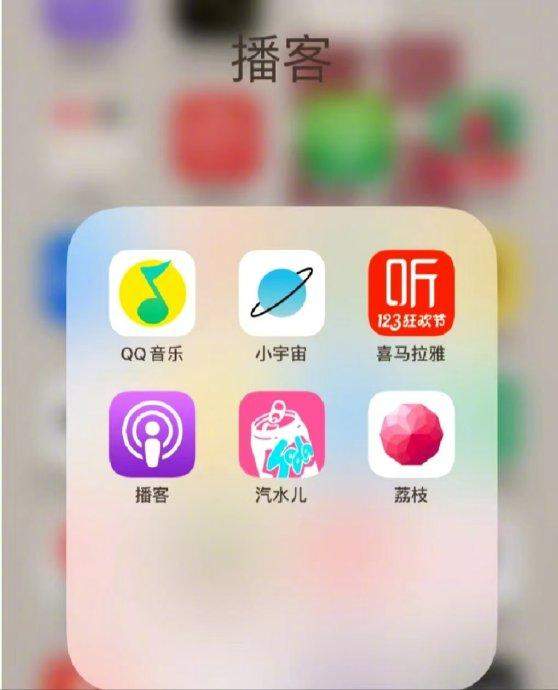 “耳朵经济”火了！播客市场“声”财有道