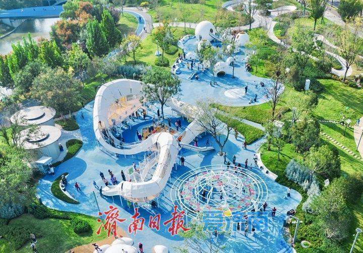 俯下身，发现一座“善育之城”