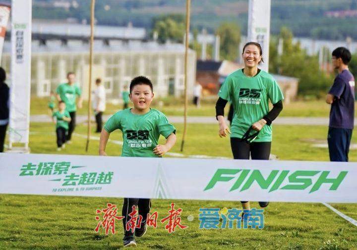 俯下身，发现一座“善育之城”