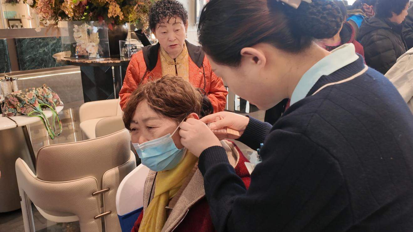 融媒·见证丨为重点项目牵线搭桥、让经济民生互相成就——发展红利“派送”中