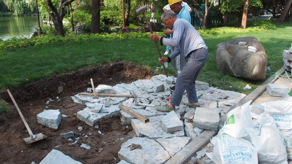 增设观景台，大明湖拆违透绿“再上新”