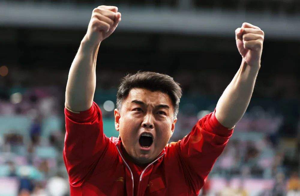 特写:小胖这场球太费心脏了 樊振东临危受命上演极限逆转