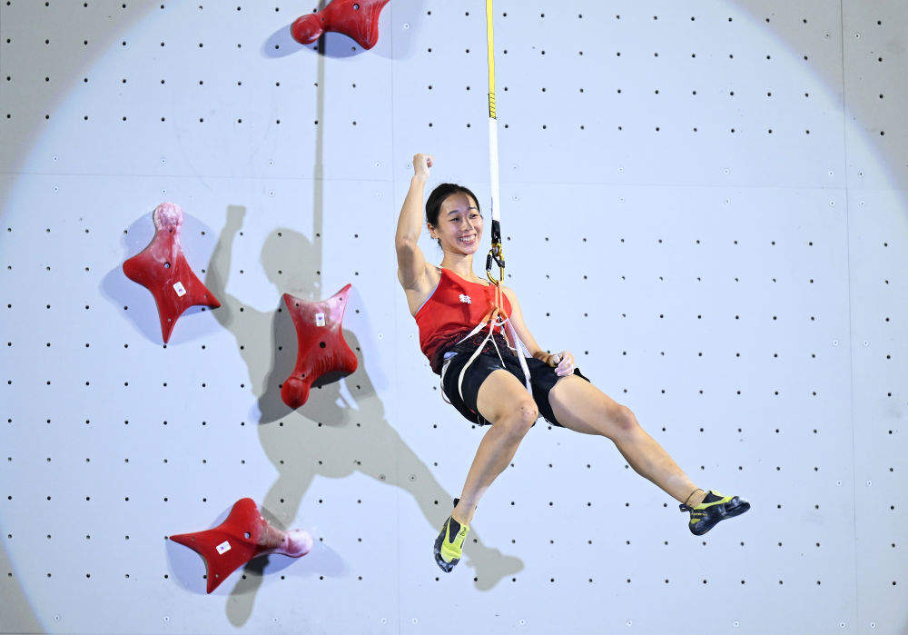 亚沙会｜中国队包揽速度攀岩男、女金牌