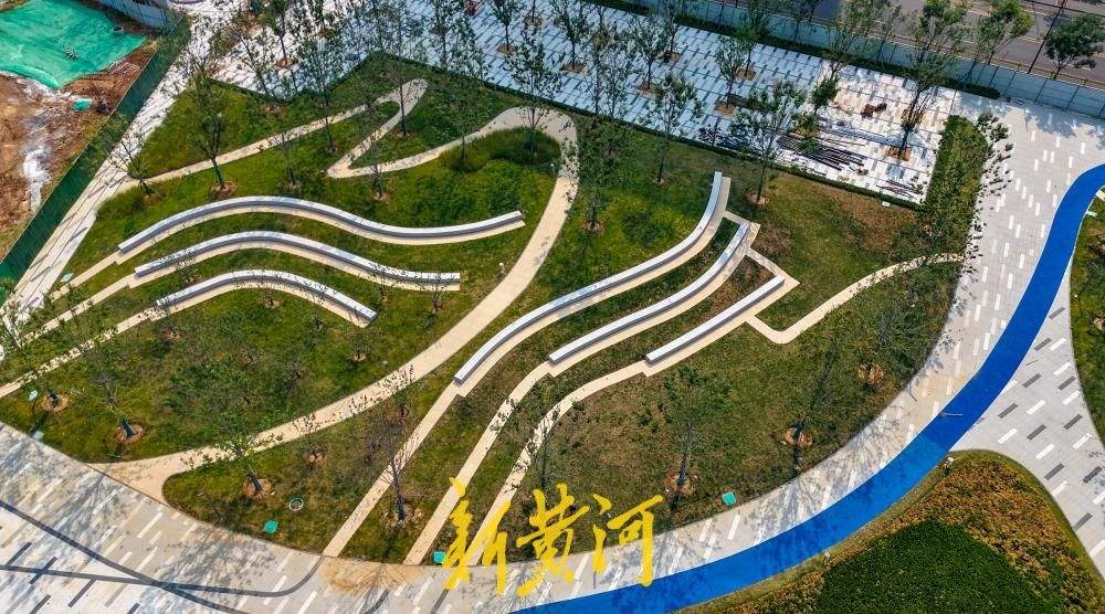 济南海右人才公园项目建设初具规模，将构建“公园—商业—办公”产城生态