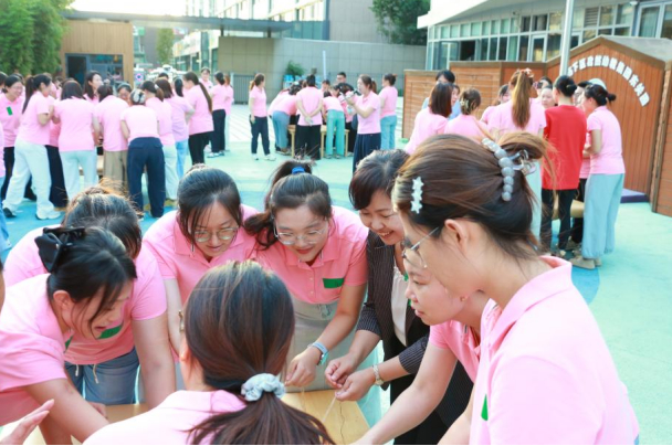 启然幼教集团举办“躬耕教坛，感恩有你”教师节活动 致敬幼教人坚守与热爱