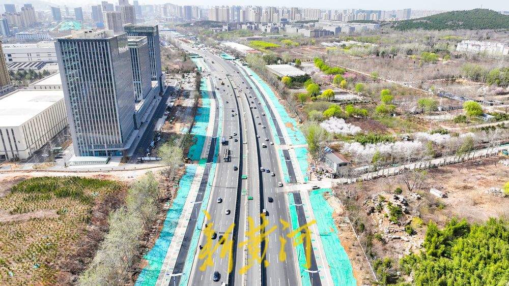 施工围挡逐步拆除 经十东路部分路段恢复10车道