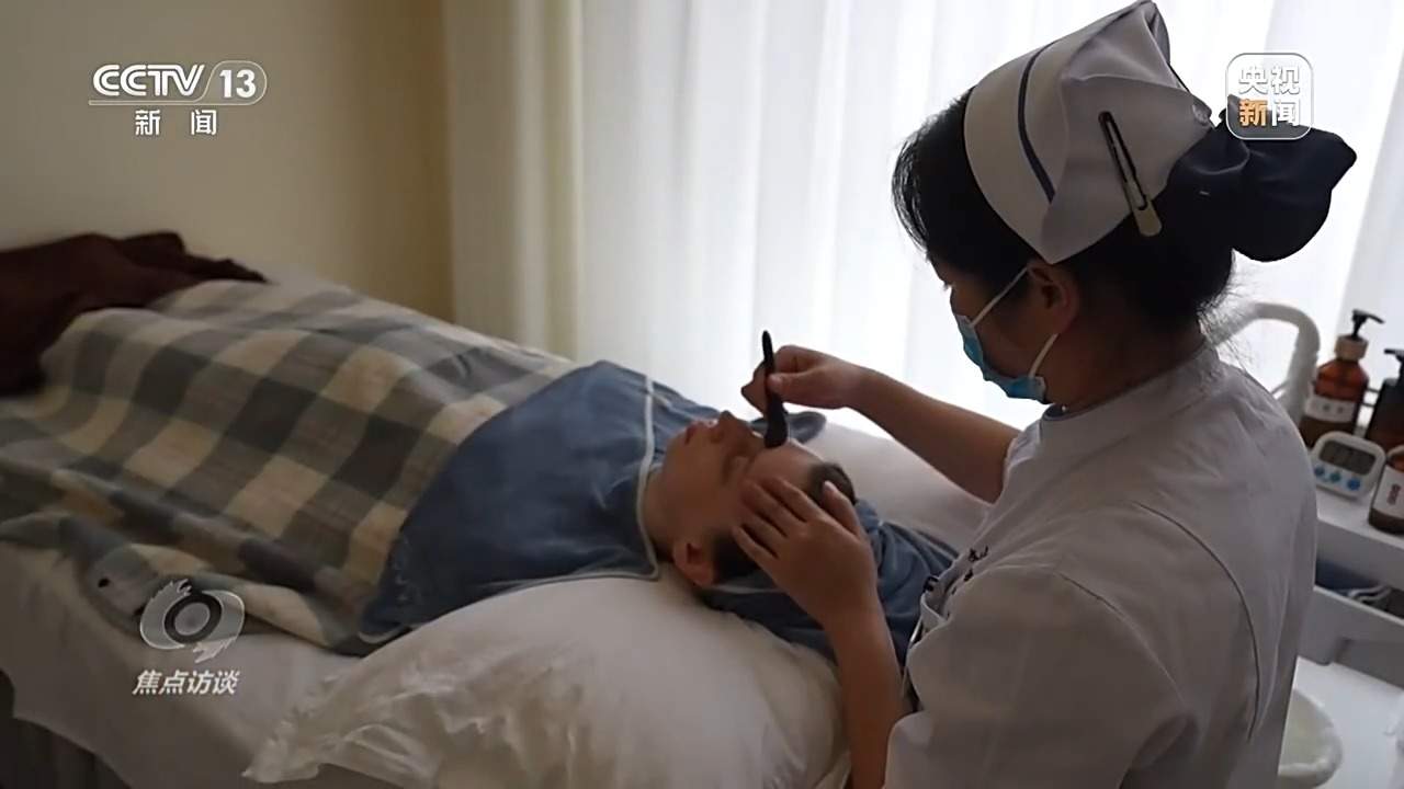 这个夏天 外国游客沉浸式体验“中国酷”