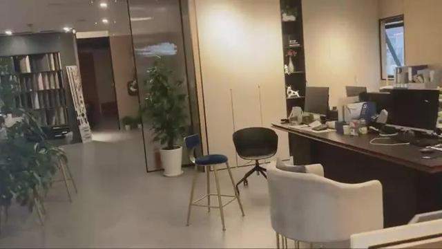 上海知名“全屋定制”门店失联 有数十人跌入深坑