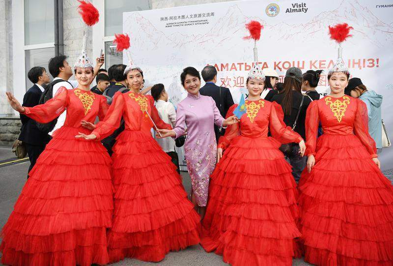 一次将诗和远方完美融合的丝路之行 中国—中亚国际人文旅游专列（西安—阿拉木图段）顺利抵达西安