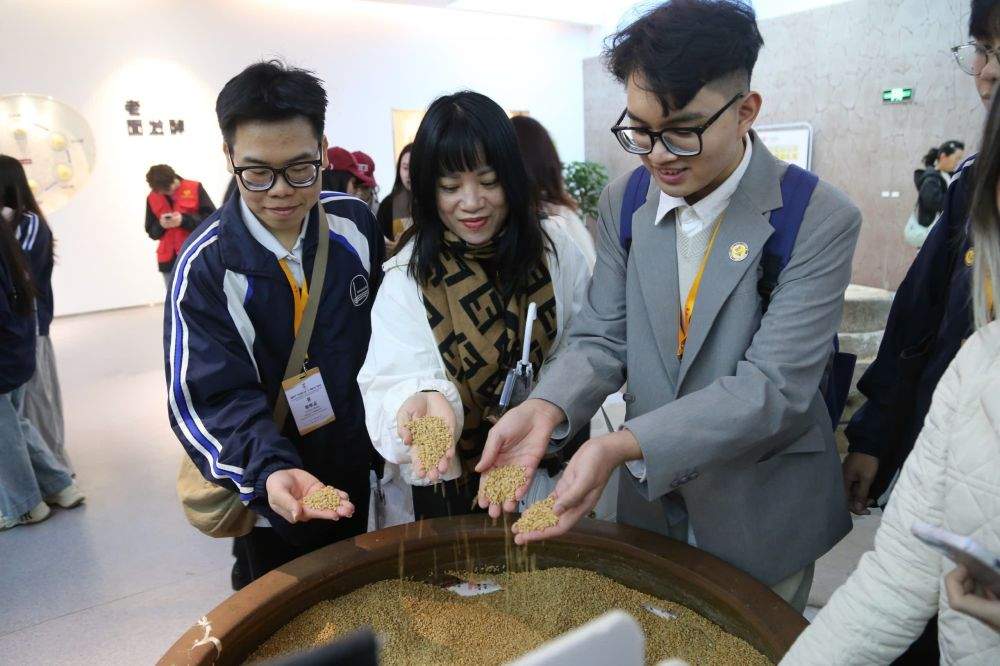 天天学习｜这段“红色旅程” 中越领导人共同开启