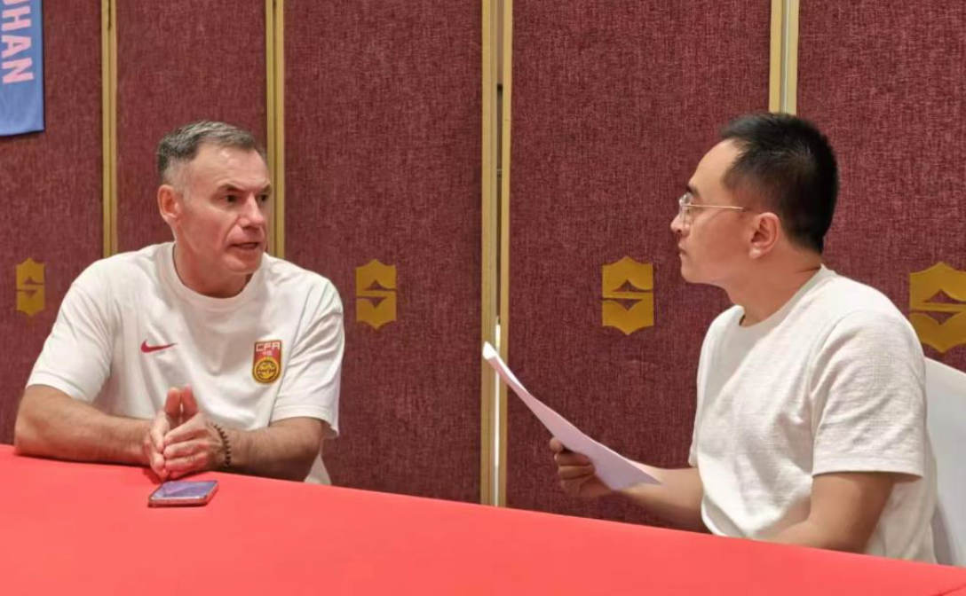 经历艰难，才能成长——专访中国女足主帅米利西奇