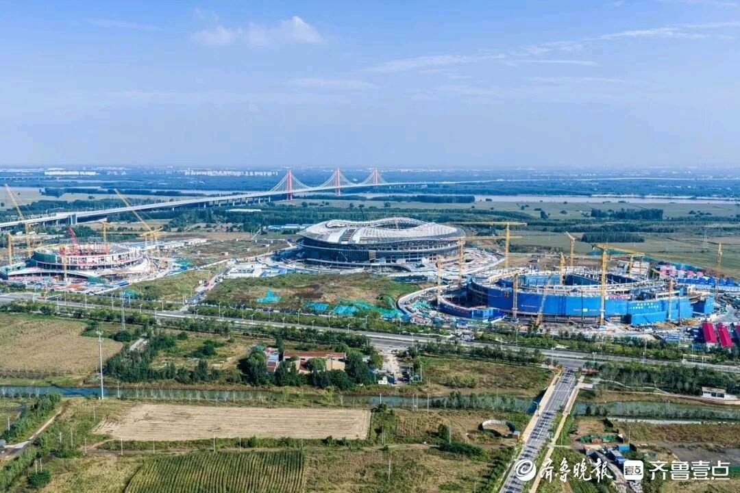 6万座看台吊装完成,济南黄河体育中心足球场突破关键节点