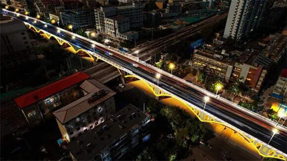 天桥区因它得名！百年纬二路跨铁路天桥：桥下商铺17日起开拆，进行为期210天维修改造