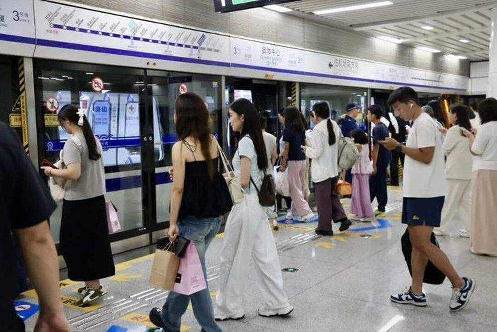 免费坐、5折刷、畅游卡：济南地铁新生及大学生乘车优惠全攻略来了！