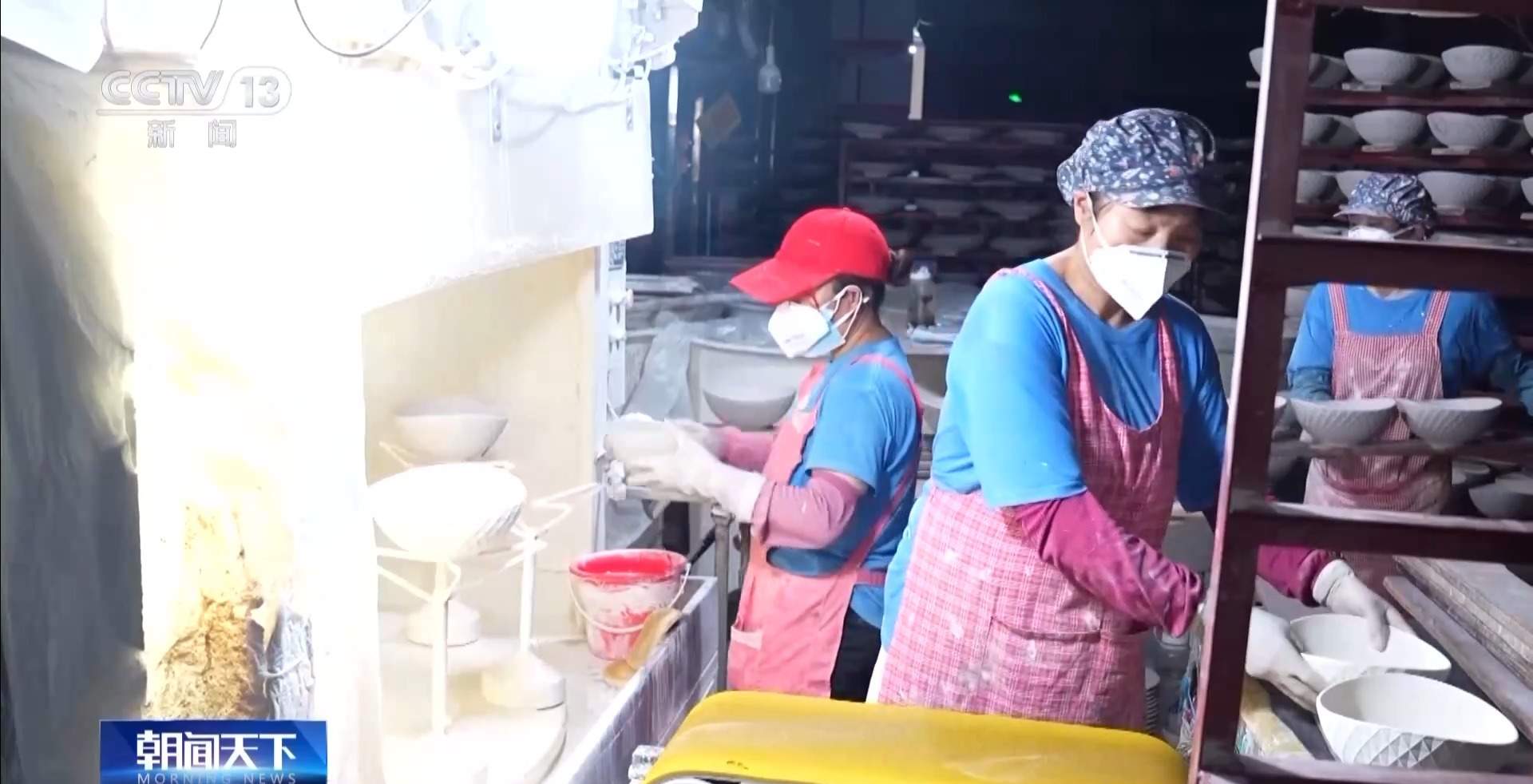 关税窗口期订单激增 国内市场成外贸企业“新蓝海”