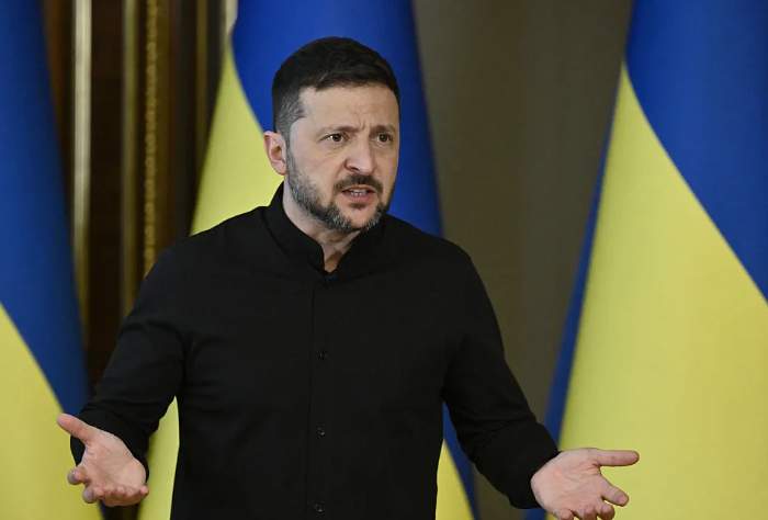 白宫称先按普京要求准备俄美会晤 泽连斯基：和平方案必须与乌共商