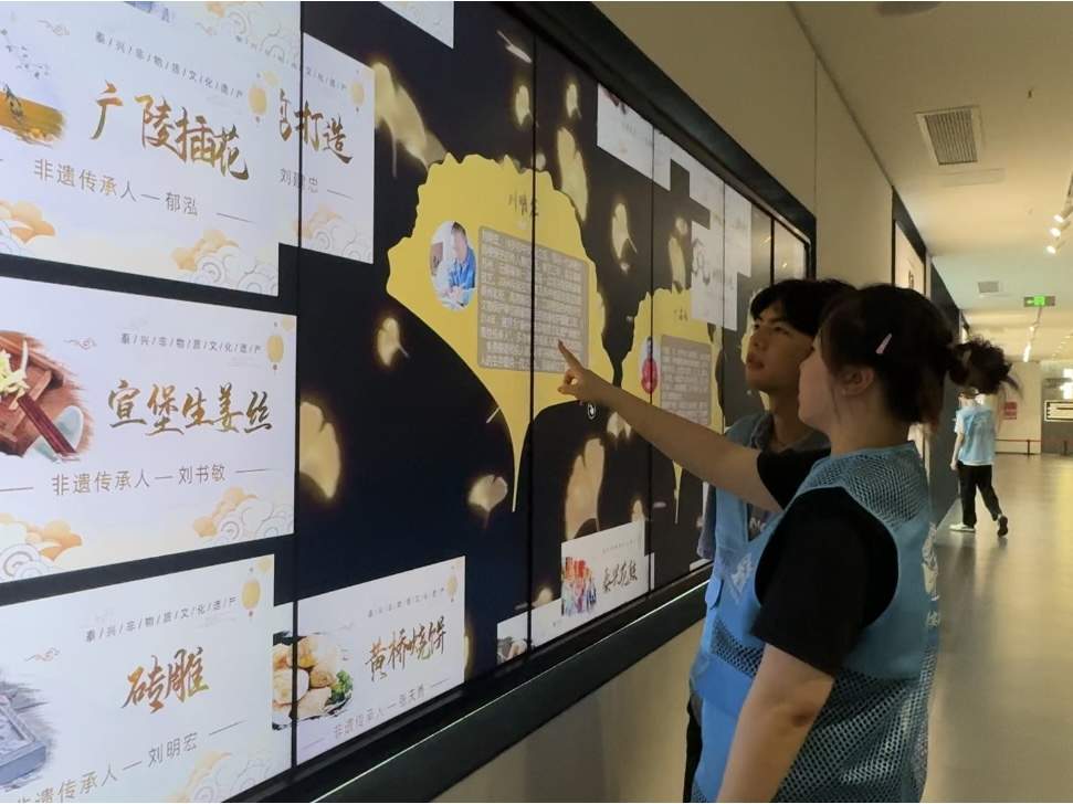 南通大学杏林学院昆韵予安实践团开展“寻迹名贤风骨，赓续泰州文脉”主题实践活动