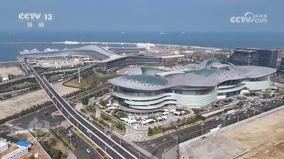 焦点访谈｜海南自贸港全岛封关“满月” 新篇章这样书写
