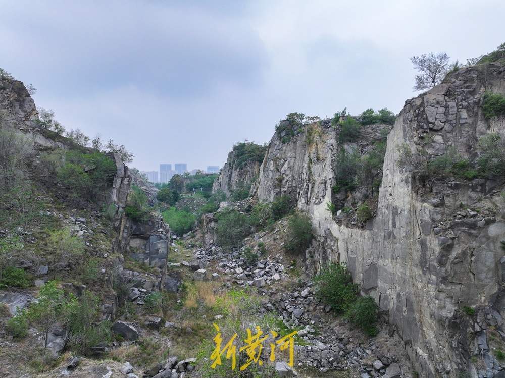这里藏了个“小天池”！雨后济南卧牛山太治愈了