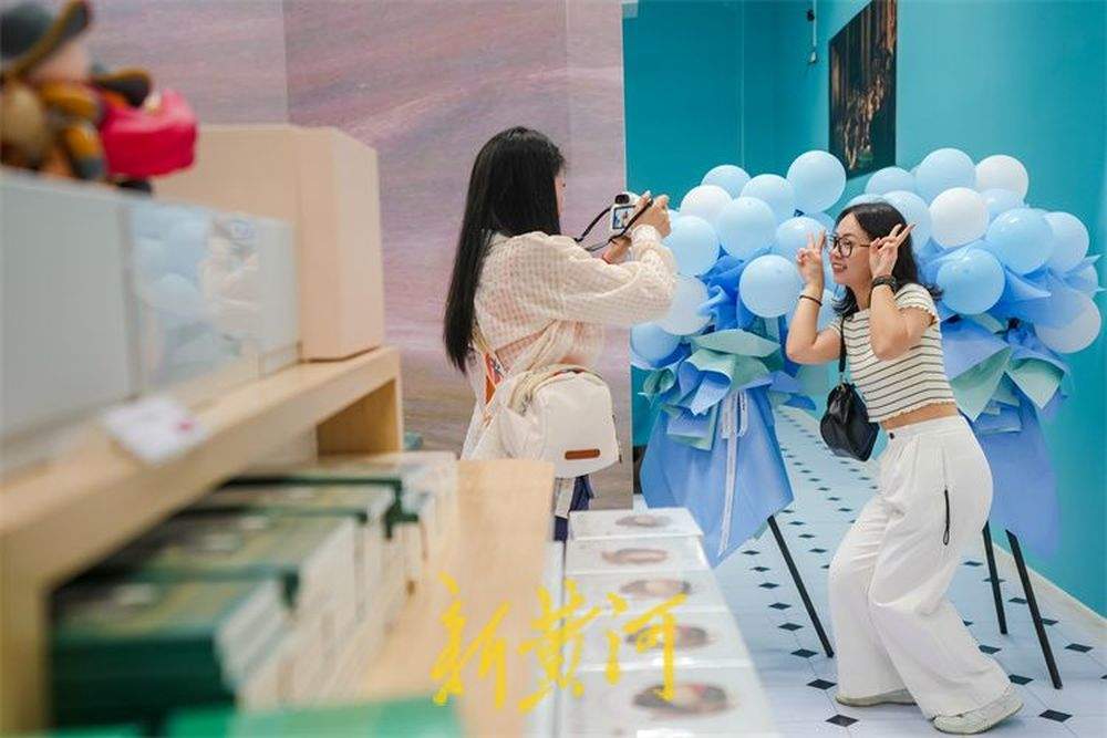 省博迎来暑假打卡热 沉浸式体验传统文化