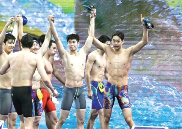 “青春风暴”挑战泳坛霸主山东游泳的黄金时代拉开序幕