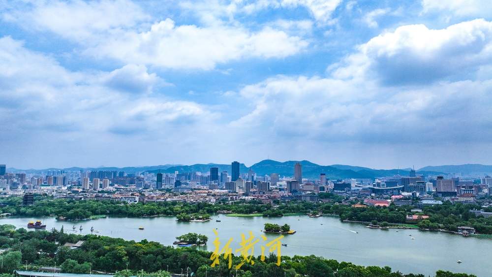 雨后迎来短暂凉爽天，济南明湖畔感受夏日清风