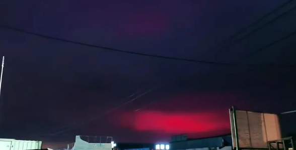 济南雨后现“紫色夜空”，气象部门回应