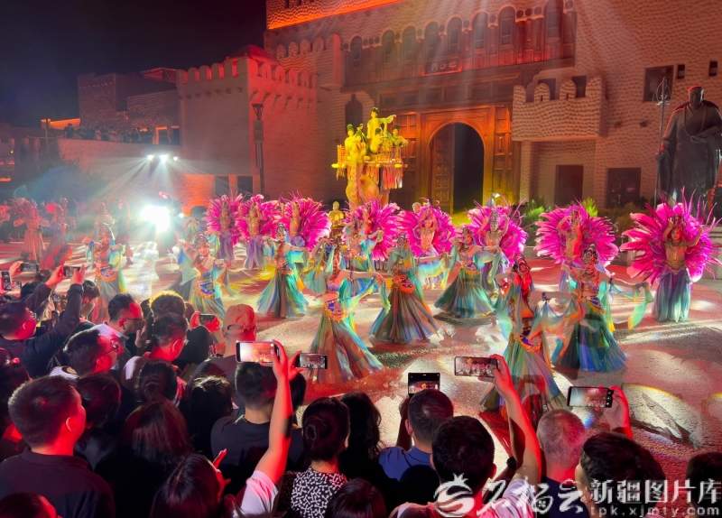 “海外替代游”加持“Color Walk” 新疆或迎现象级增长