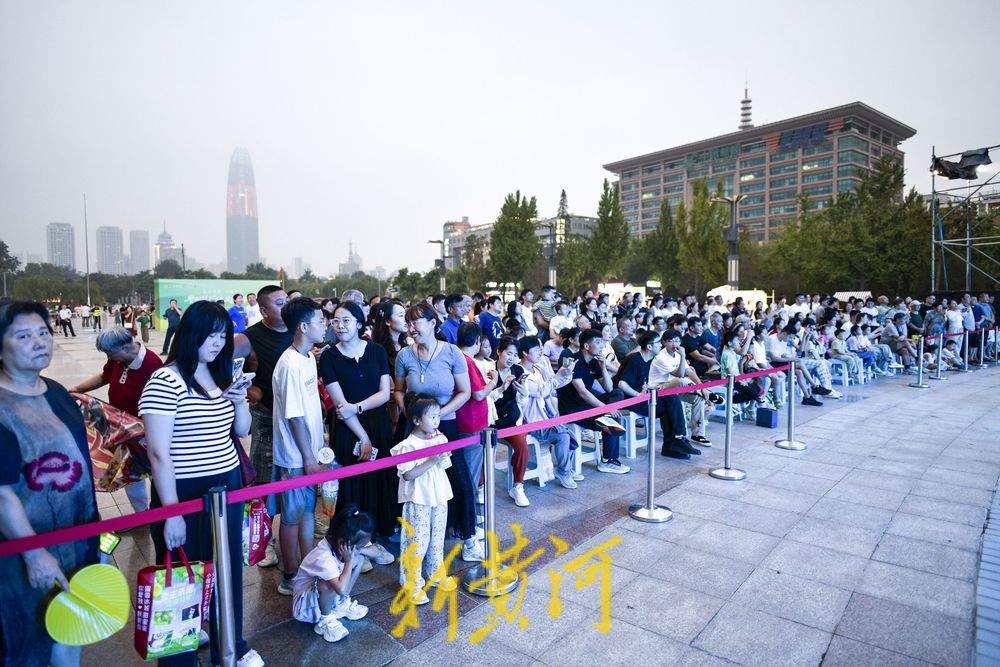艺术之声点亮初秋夜 “唱享泉城音乐汇”热度持续