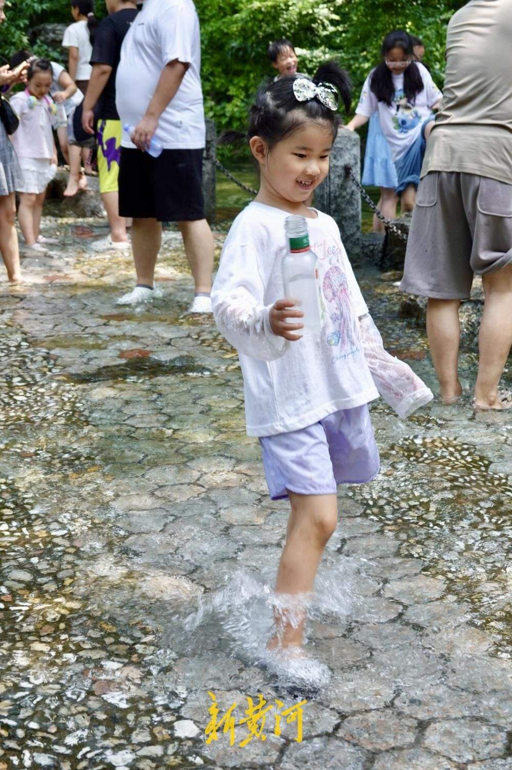趵突泉濯缨池再现老济南“清泉石上流”奇观