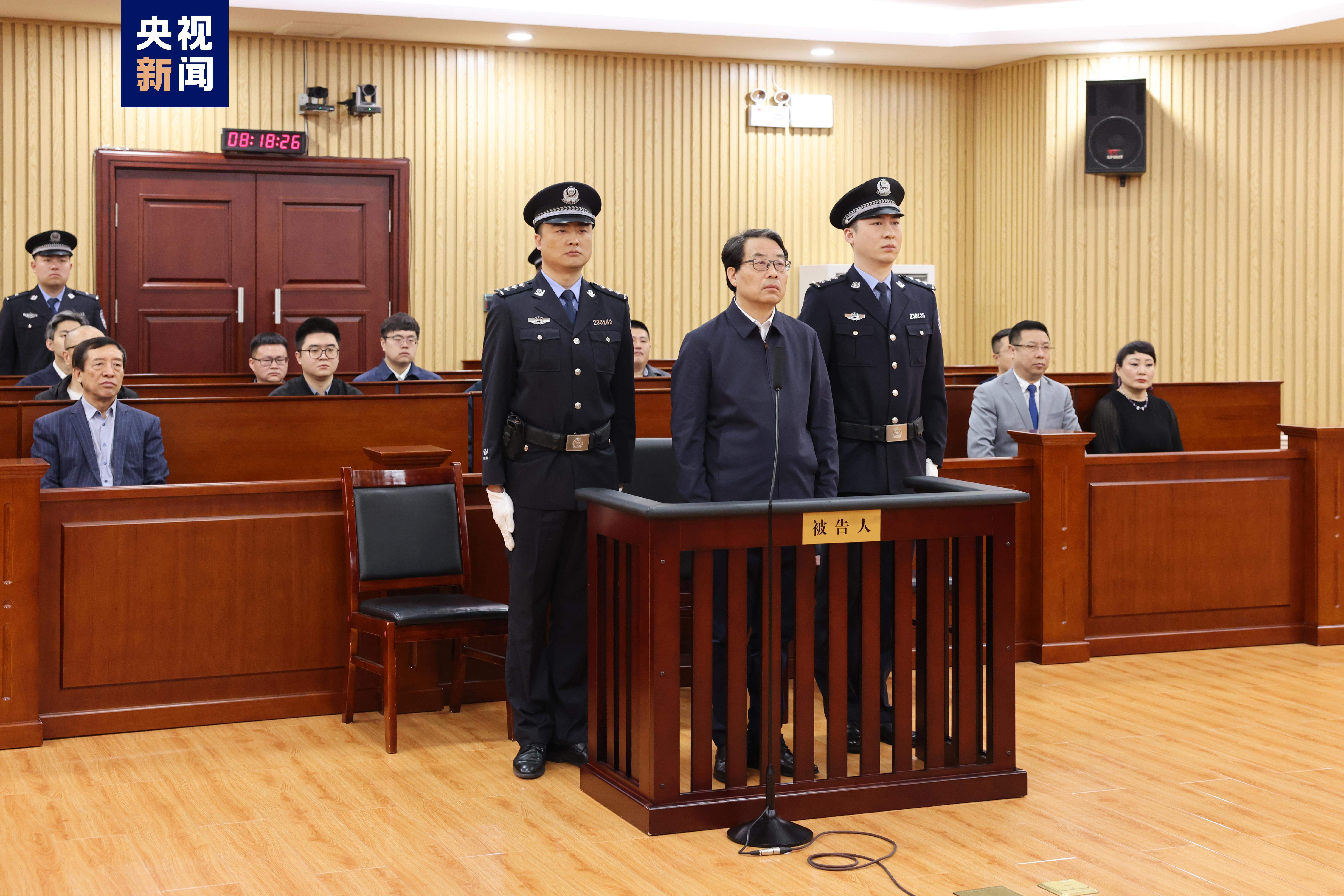 厅长,辽宁省财政厅厅长,盘锦市委书记,沈阳市人大常委会主任等职务上