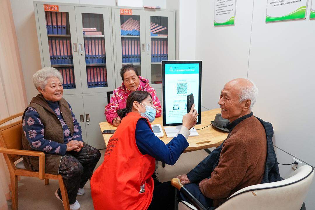 报告深读｜坚持民生为大，让中国式现代化“见物更见人”