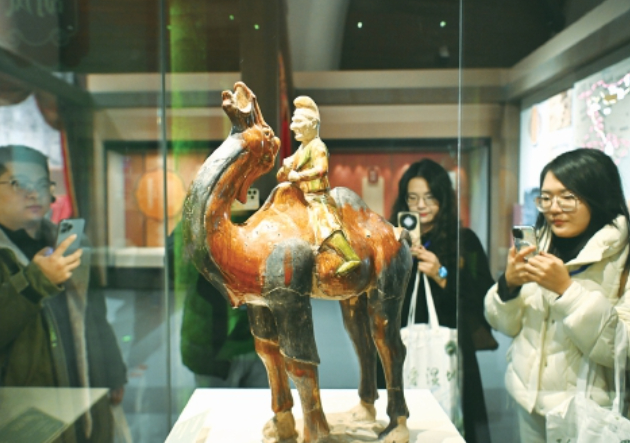 “长安三万里——陕西唐代文物精华展”在国家海洋博物馆开幕