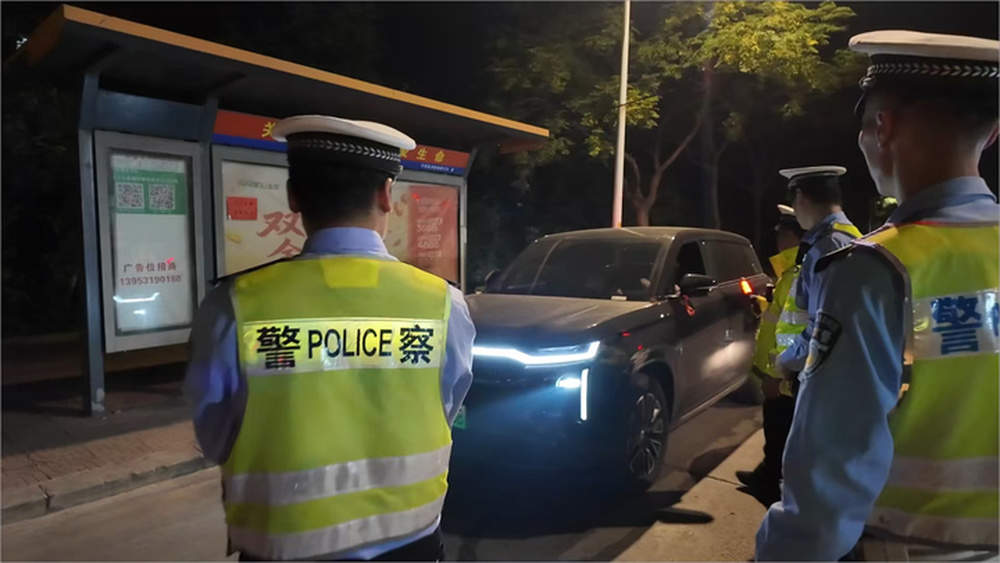 山东道路交通违法集中整治专项行动查获68辆严重超载大货车，含18辆“百吨王”