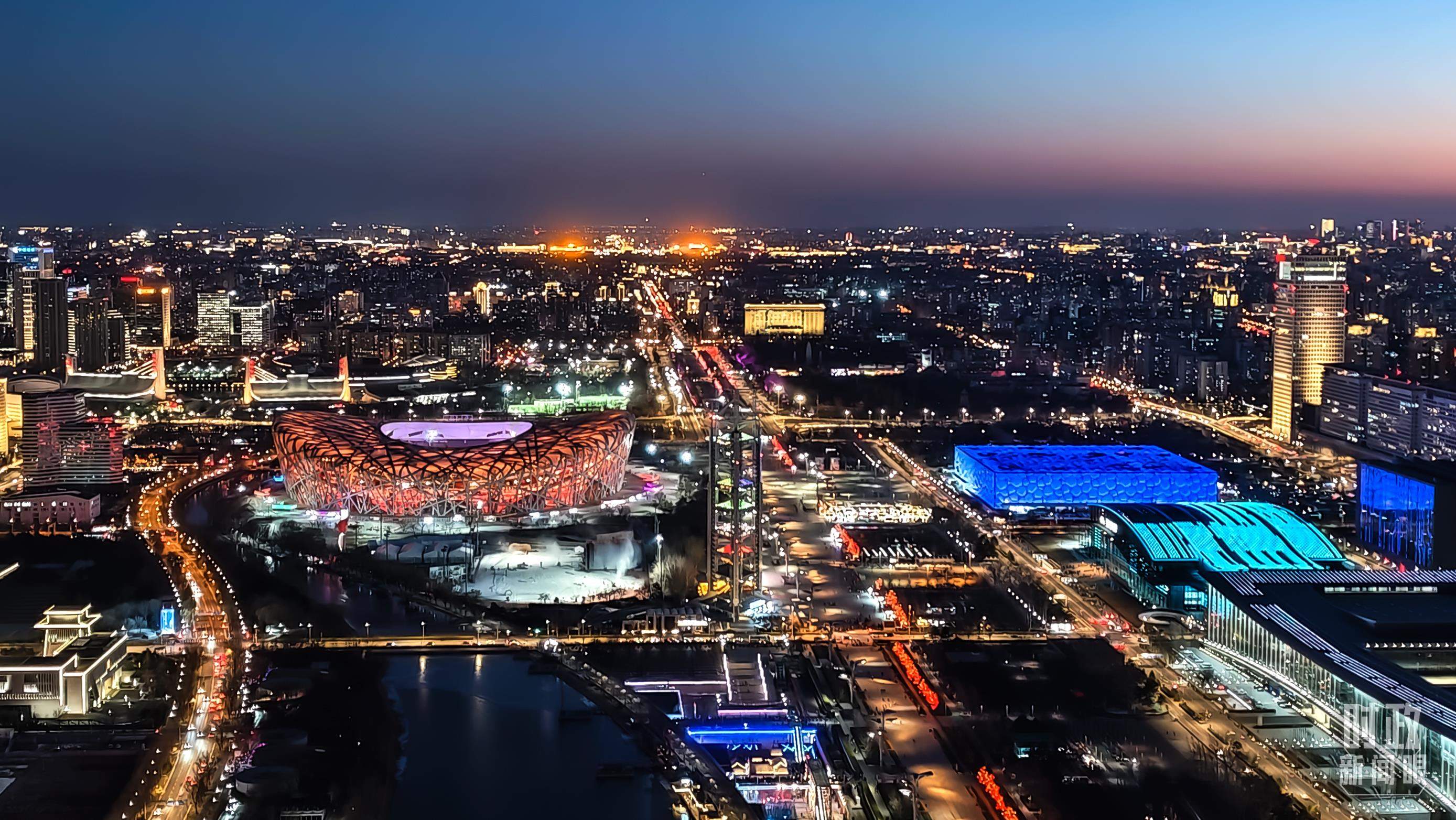 时政新闻眼丨习主席二〇二六年新年贺词，致平凡闪光的我们