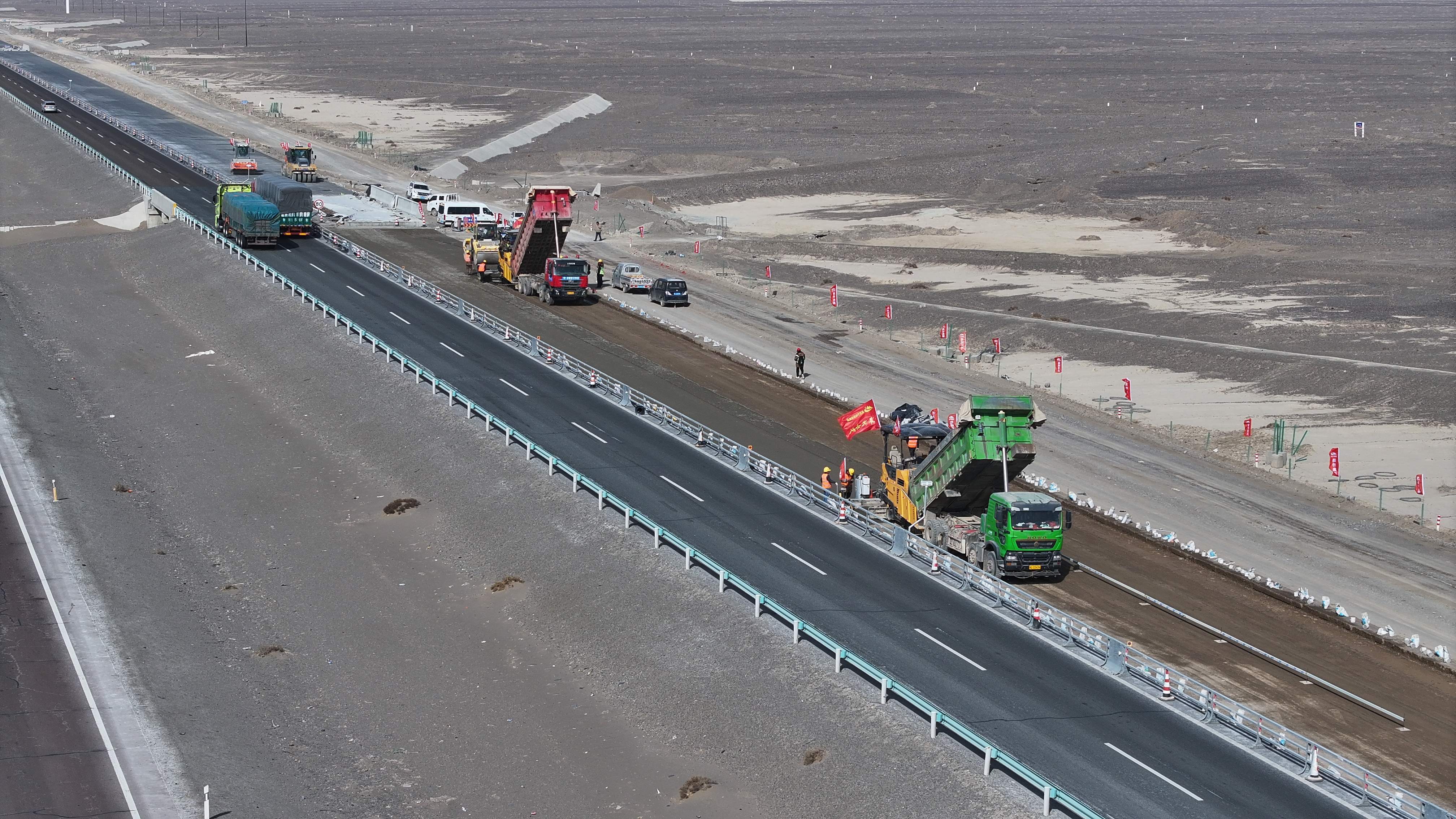 辉煌70年 奋进新征程丨大道通万里