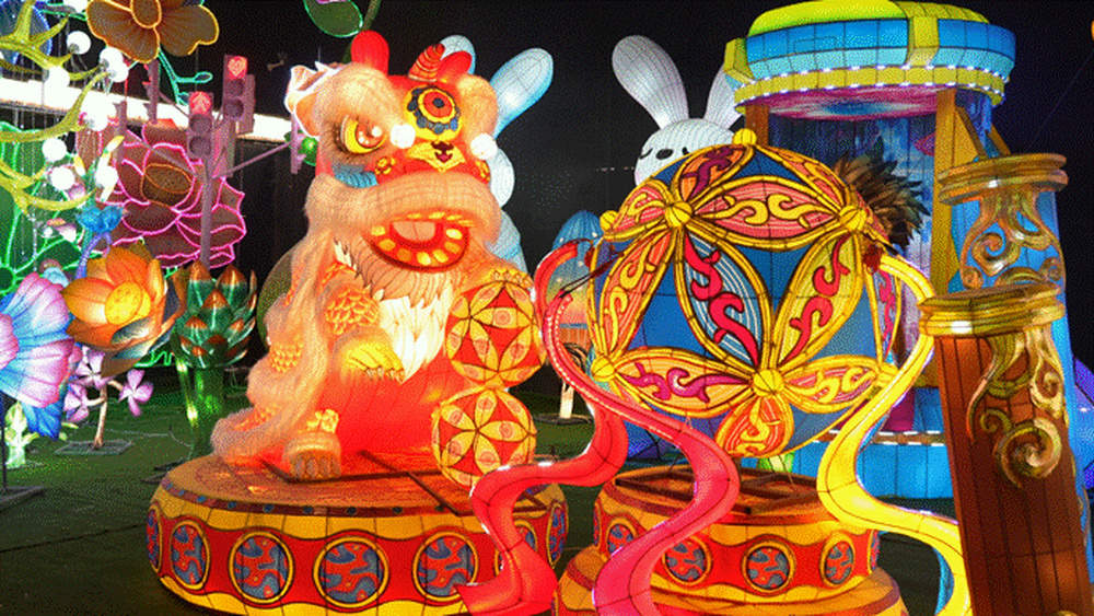 匠心扎制添新韵,非遗代表性传承人王永训以花灯点亮良宵