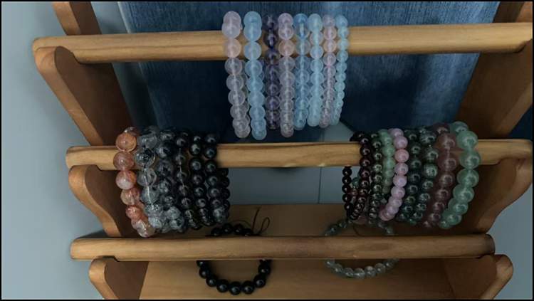 年轻人“盘”水晶，商家称生意更难做了