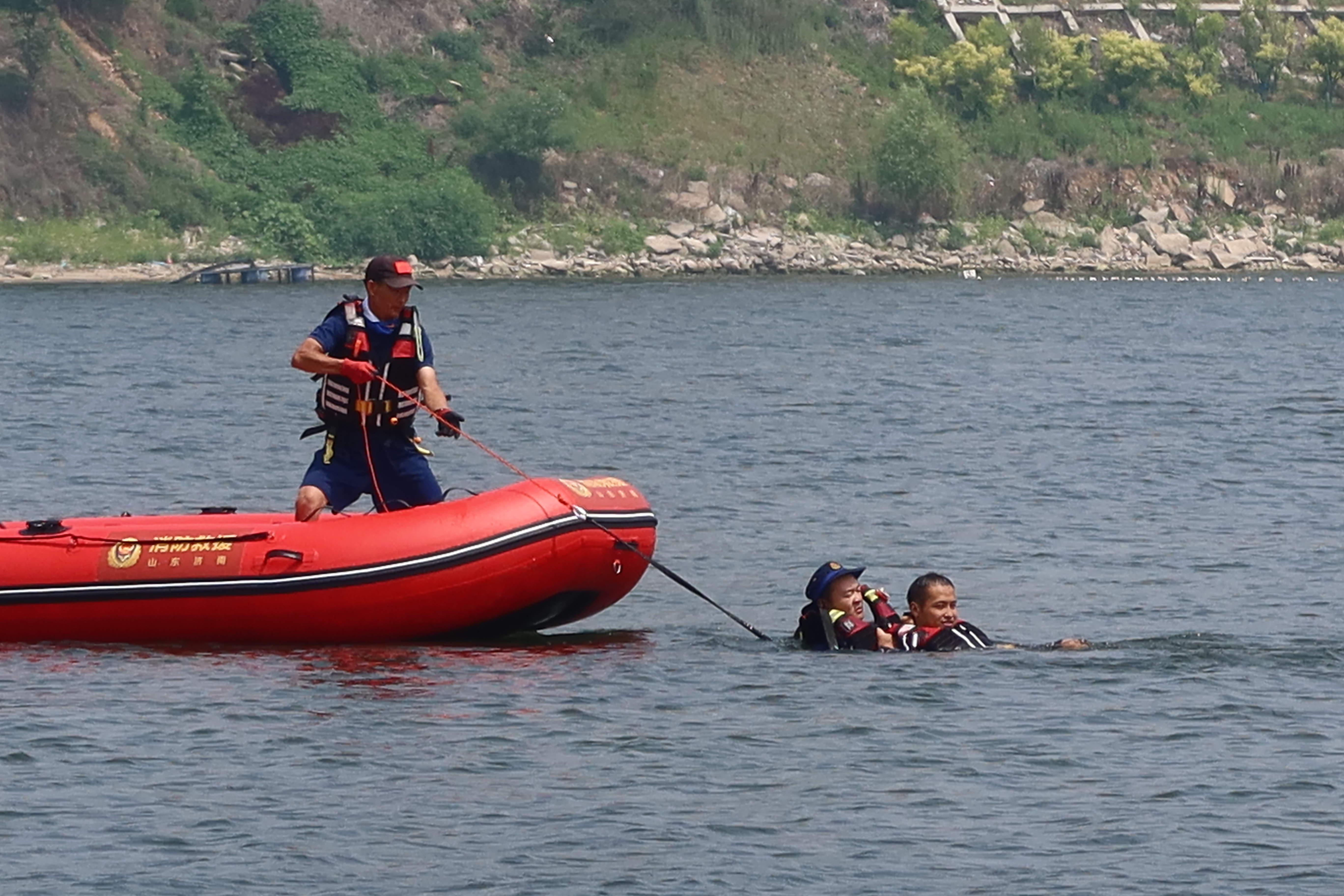 融媒·画像丨驭艇驾舟，搏浪前行——“水上蛟龙”集训营